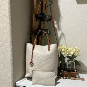 Michael Kors Hayley Tote & Wallet